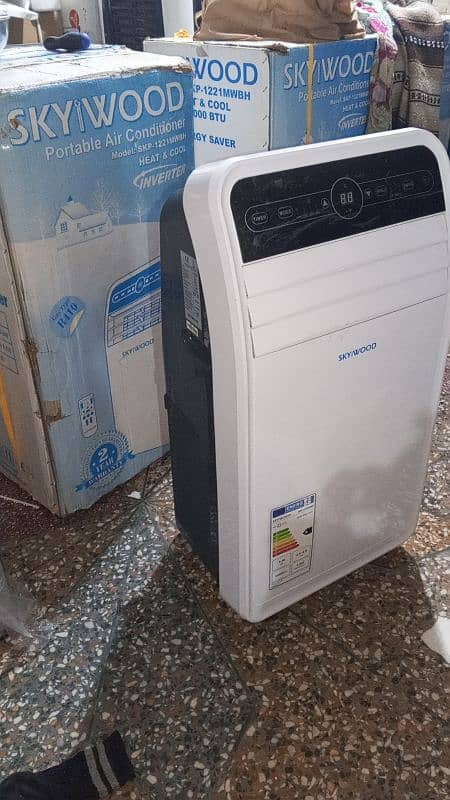 SKYWOOD PORTABLE AC 1 TONE DC INVERTER ENERGY SAVER HEAT AND COOL 4