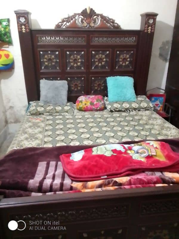 King size bed and dressing for sale 2