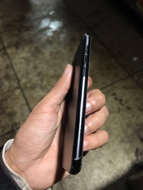 iphone 11pro Dual PTA 4