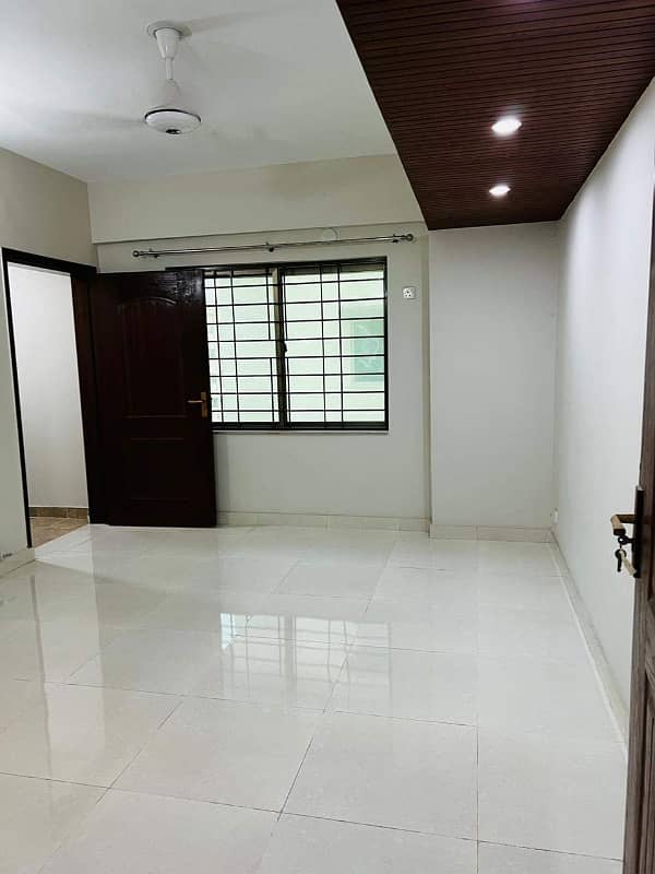 10 Marla 3 Bed Flat For Sale In Askari 11 Lahore 14