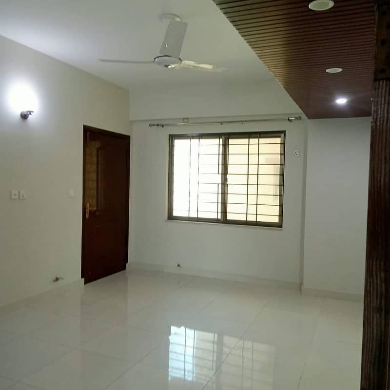 10 Marla 3 Bed Flat For Sale In Askari 11 Lahore 22