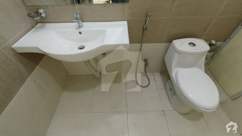 3 Bed Flat For Sale In Askari 11 Lahore 6