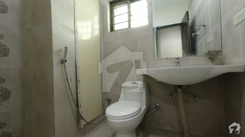 3 Bed Flat For Sale In Askari 11 Lahore 8