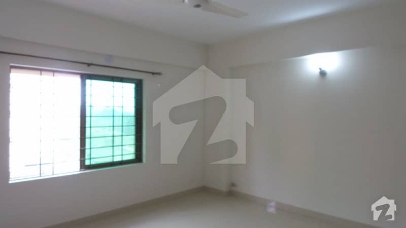 10 Marla 3 Bed Brand New Flat For Sale In Askari 11 Lahore 0