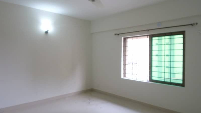 10 Marla 3 Bed Brand New Flat For Sale In Askari 11 Lahore 3