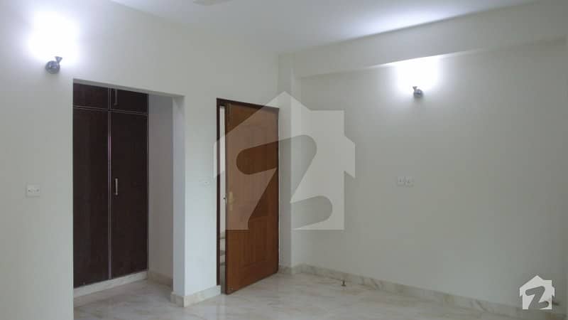 10 Marla 3 Bed Brand New Flat For Sale In Askari 11 Lahore 26