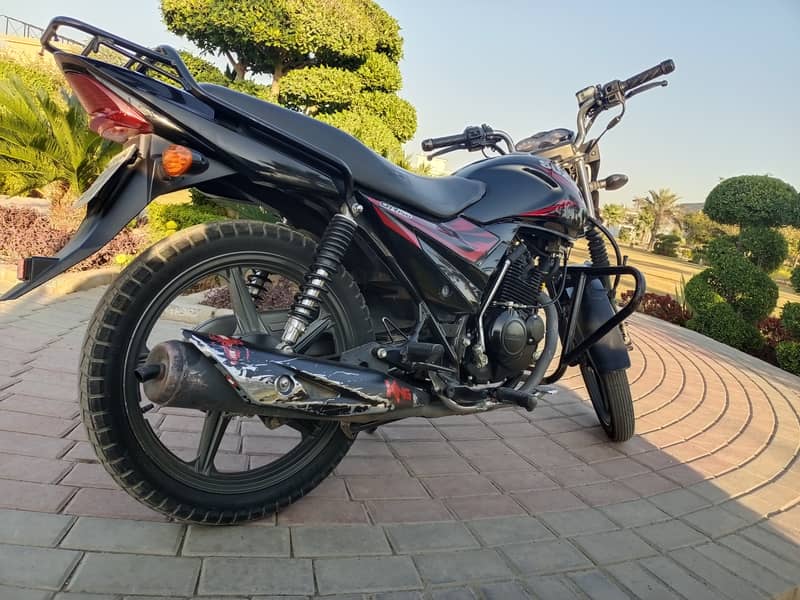 Suzuki GR 150 2022 2