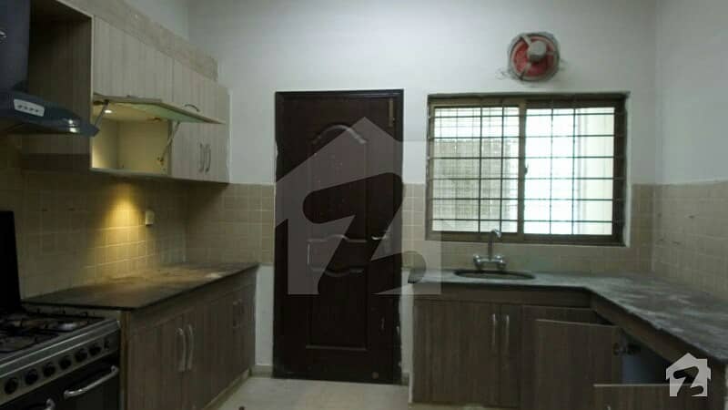 10 Marla 3 Bed Flat For Rent In Askari 11 Lahore 25