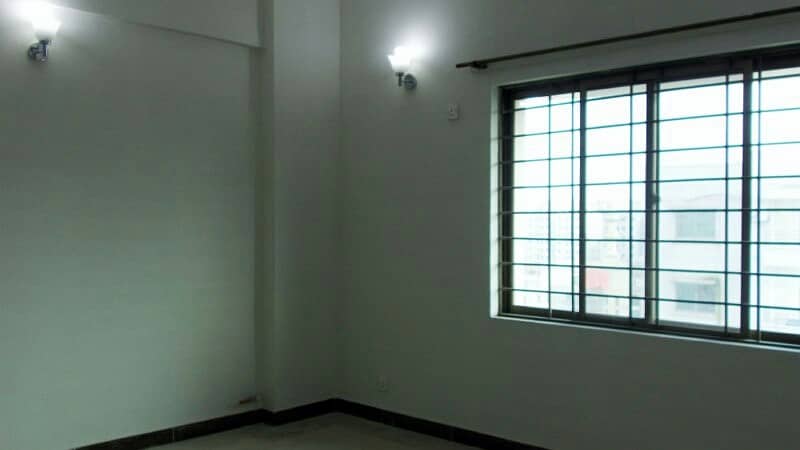 10 Marla 3 Bed Flat For Rent In Askari 11 Lahore 27