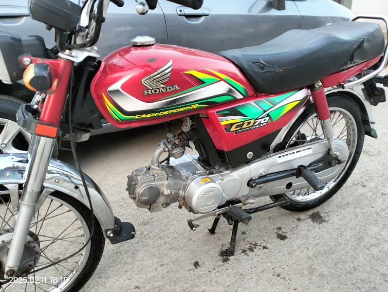 Honda CD 70 2022 last 9 month totally genuine condition Karachi number 3