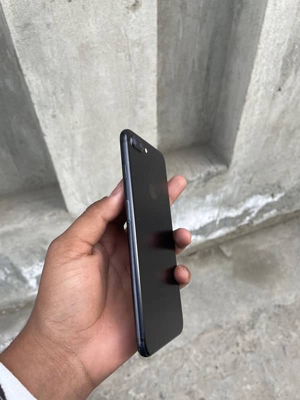 iphone 7 plus urgent sale 4