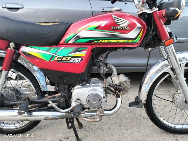 Honda CD 70 2022 last 9 month totally genuine condition Karachi number 8