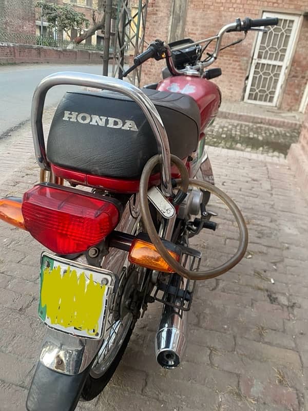 Honda CD 70 2017 bike 4