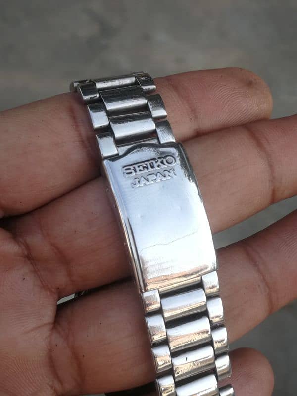 Seiko 5 automatic 21 jewels read add 4