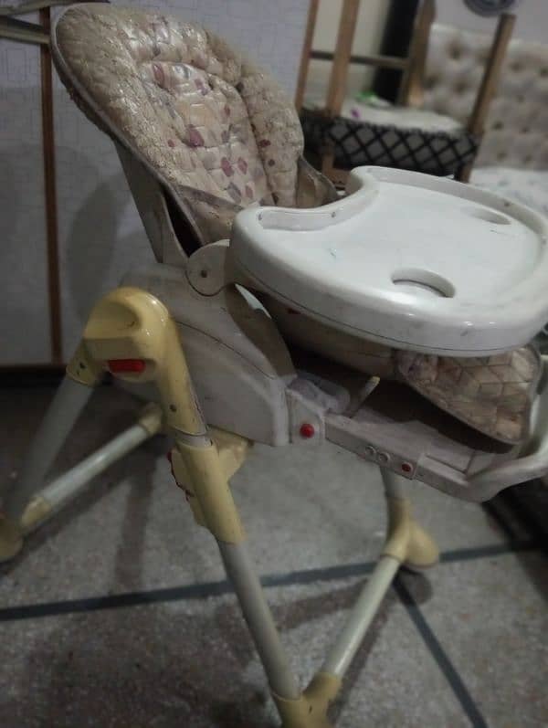 baby high chair giggles 2