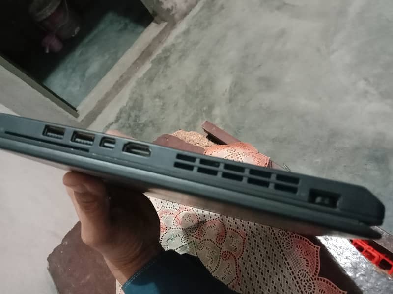 Lenovo Laptop x260 dual betray i3 6th generation 2