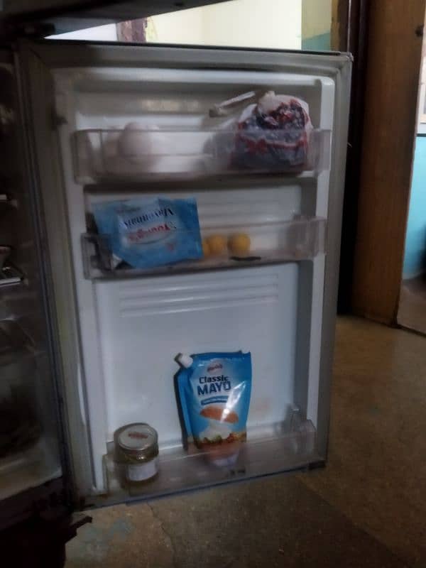 PEL Refrigerator condition 10/10 5