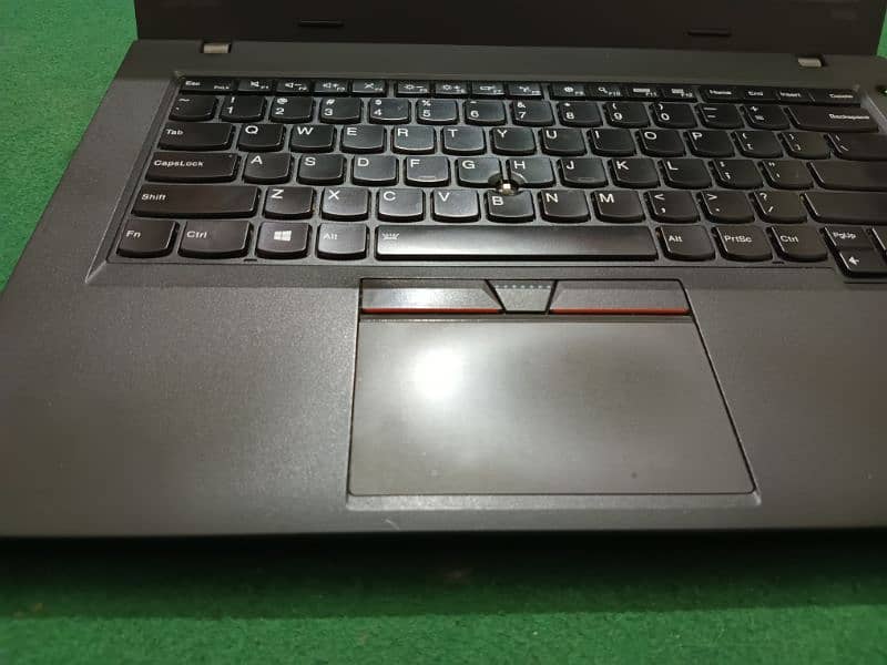 Lenovo Thinkpad T460p - Core i5 6440HQ (quadcore) Laptop 1