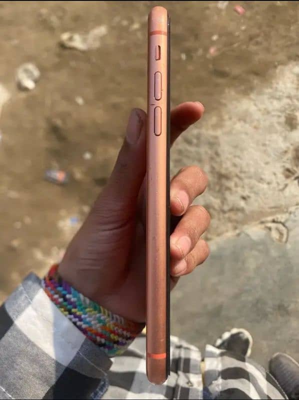 iphone XR non PTA 1