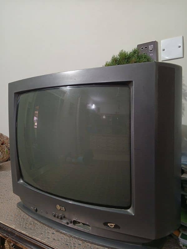 LG TV 2