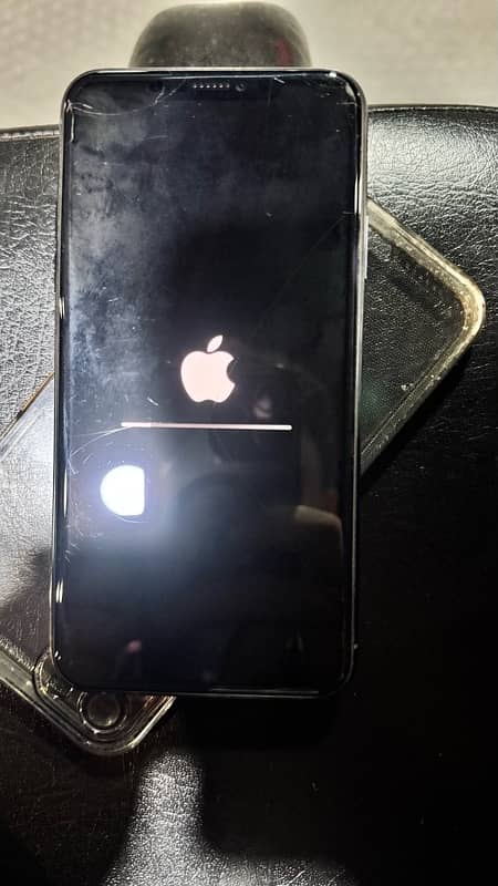 Iphone 11 pro Max  midnight green 256gb 2