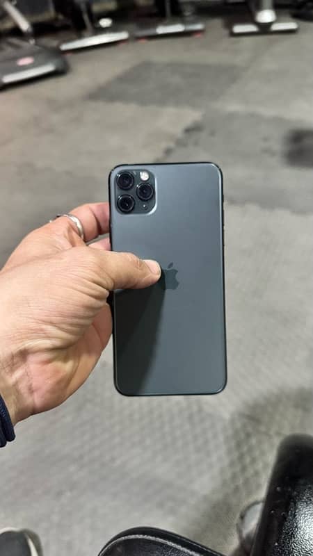 Iphone 11 pro Max  midnight green 256gb 4