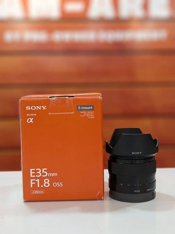 SONY E35mm F1.8, OSS, Crop Body Lens , Sony Lenses 0