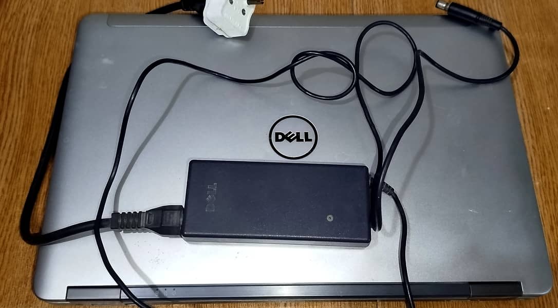 Dell Latitude E6540 (4th gen) 1