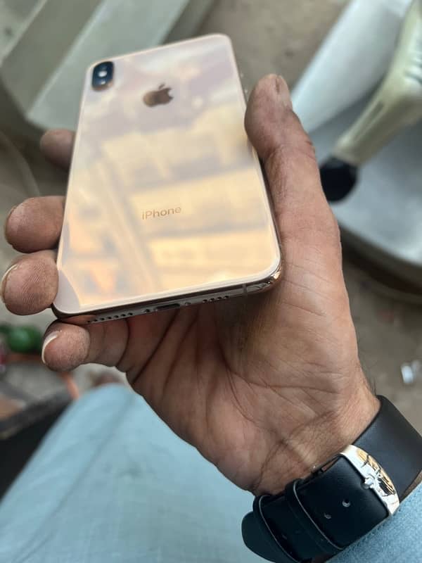 iPhone XS Max dul sim pta approved 64 gb 7