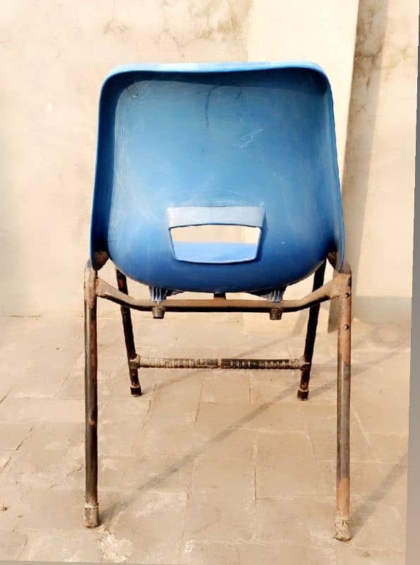 Boss Steel plastic body holo Chair 1