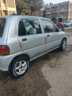 Daihatsu Cuore 2001