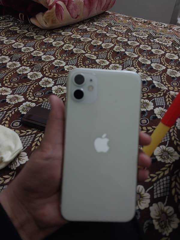 Iphone 11 64gb Non PTA 3