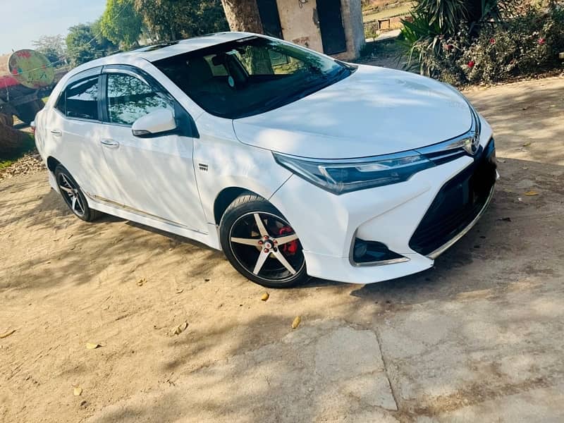 Toyota Altis Grande 2018 1