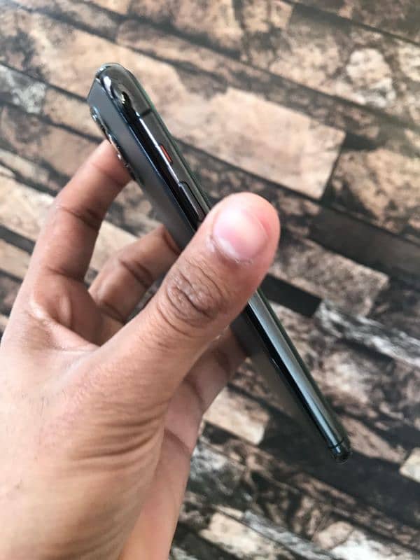 iPhone 11 pro Totally original ( 03209540820 ) 7