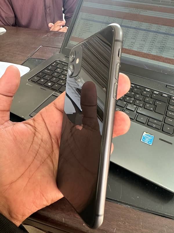 iphone 11 for sale PTA approved 4