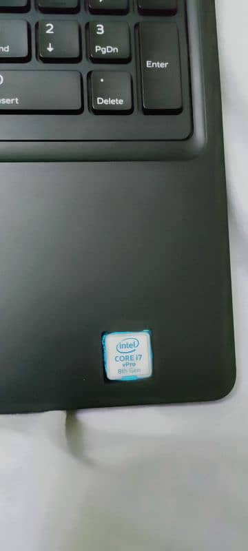 Dell Precision 3530 1