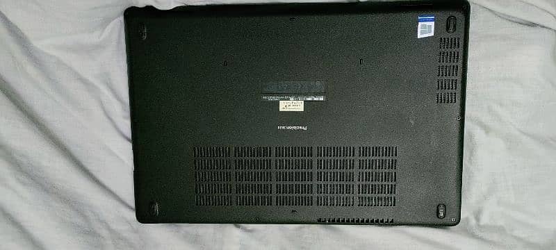 Dell Precision 3530 5