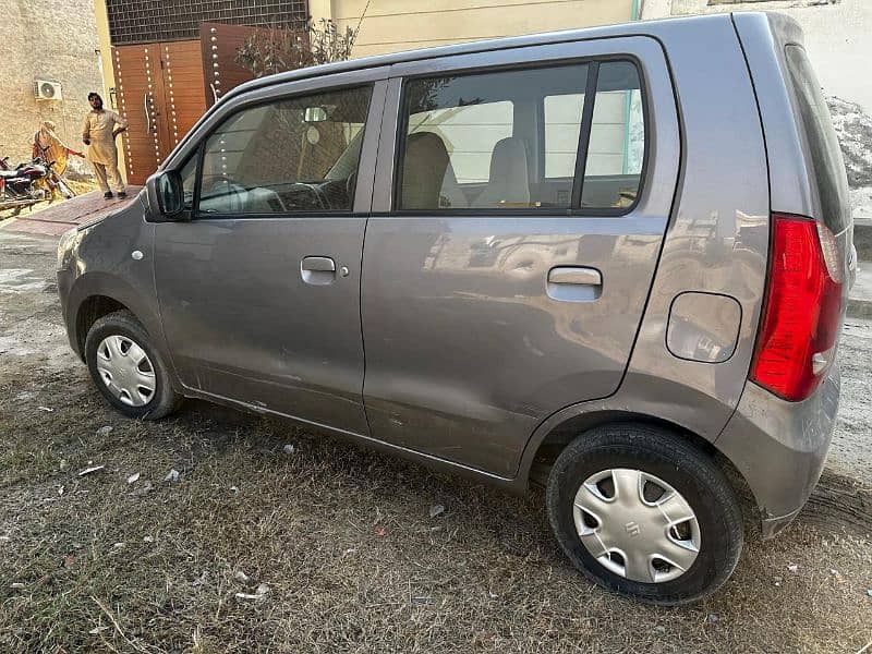 Suzuki Wagon R 2016 4