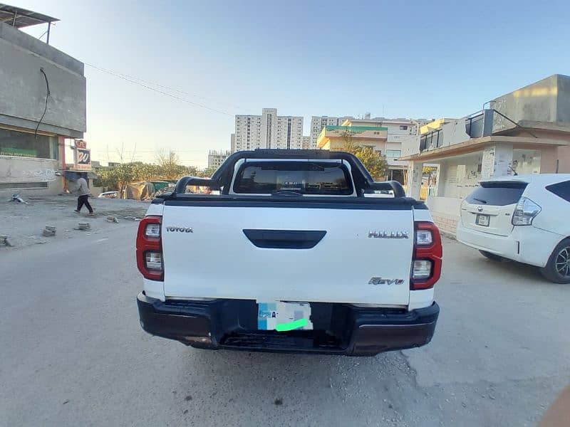 Toyota Hilux Revo G 3.0 Manual 8