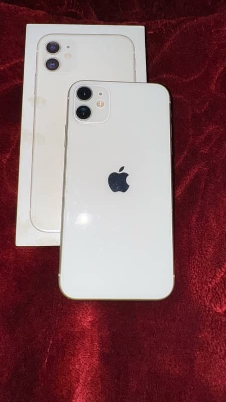 iPhone 11 128gb non pta with box 0