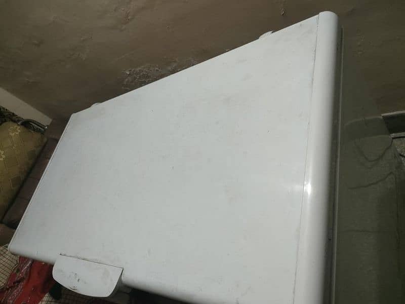 Haier Inverter Deep freezer only 4 month use. 0323 4281085 2