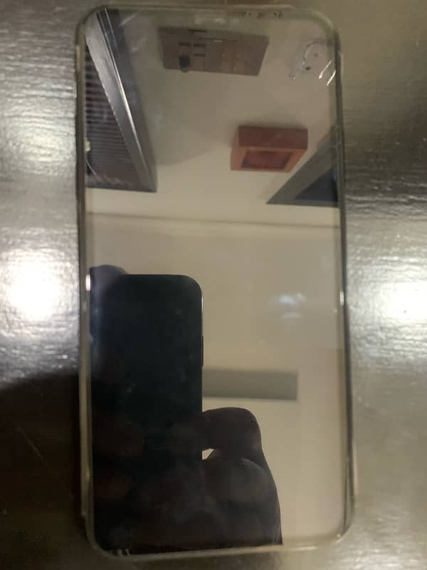 Iphone 11 pro max 256gb pta approved 1