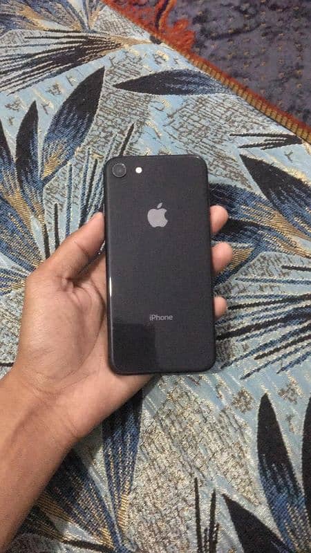 iPhone 8 non pta 1