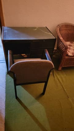 Office / Computer Table with 1 Chair