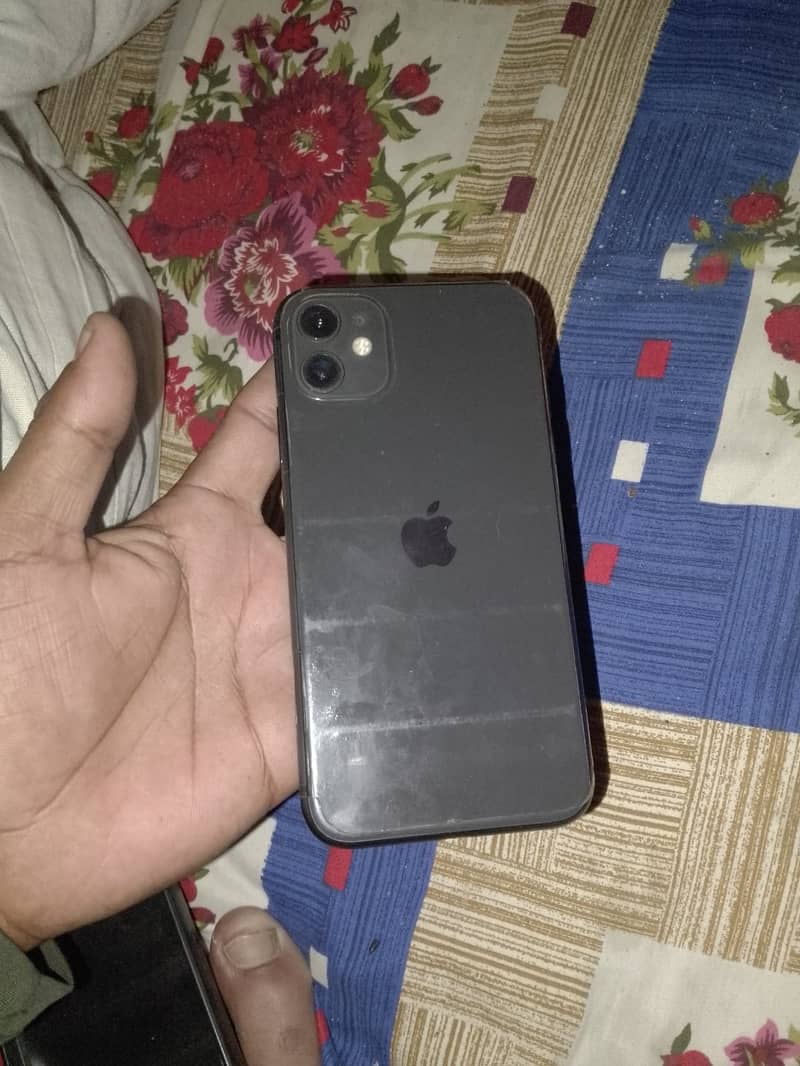 Apple iPhone 11 0