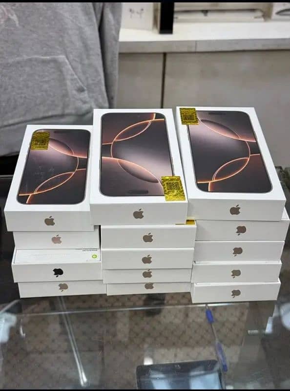 i Phone 8plus, 11,12,13,14,15 pro max on instalment Whatsap 3417642347 7