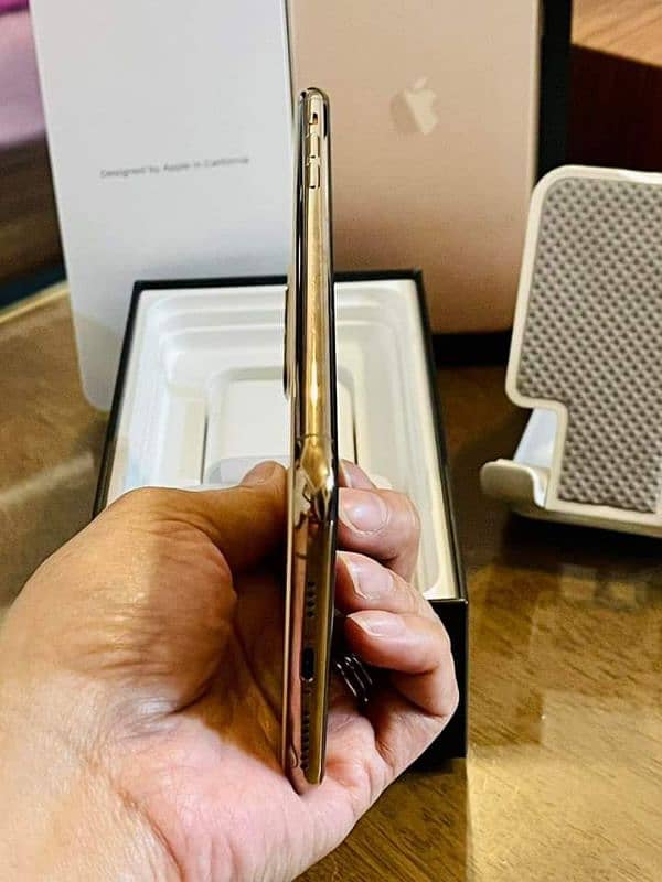 Apple Iphone 11Pro Max 256gb PTA official approved for sale03424927340 0