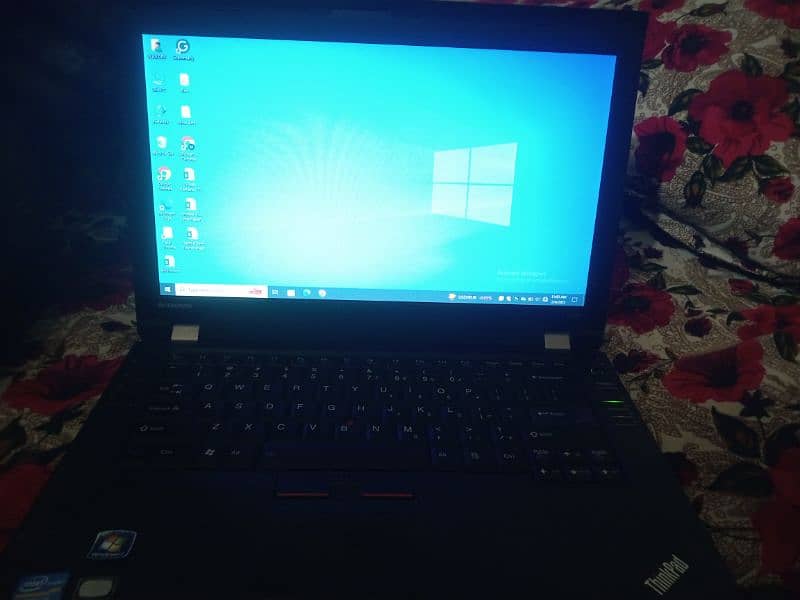 Lenovo Core i3 1