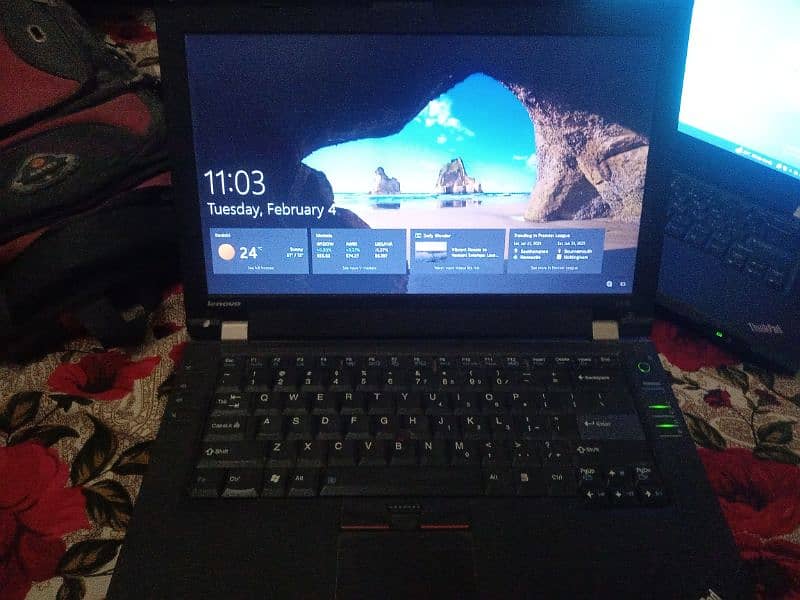 Lenovo Core i3 6