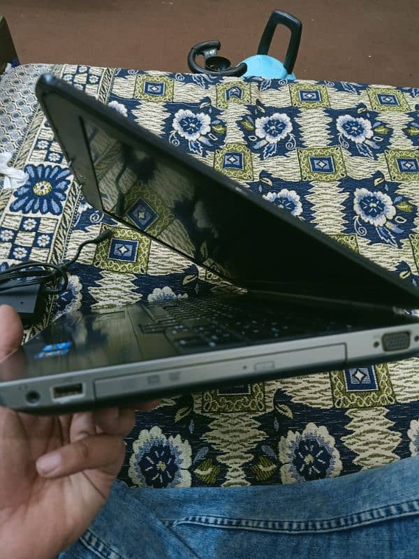 Dell laptop 3